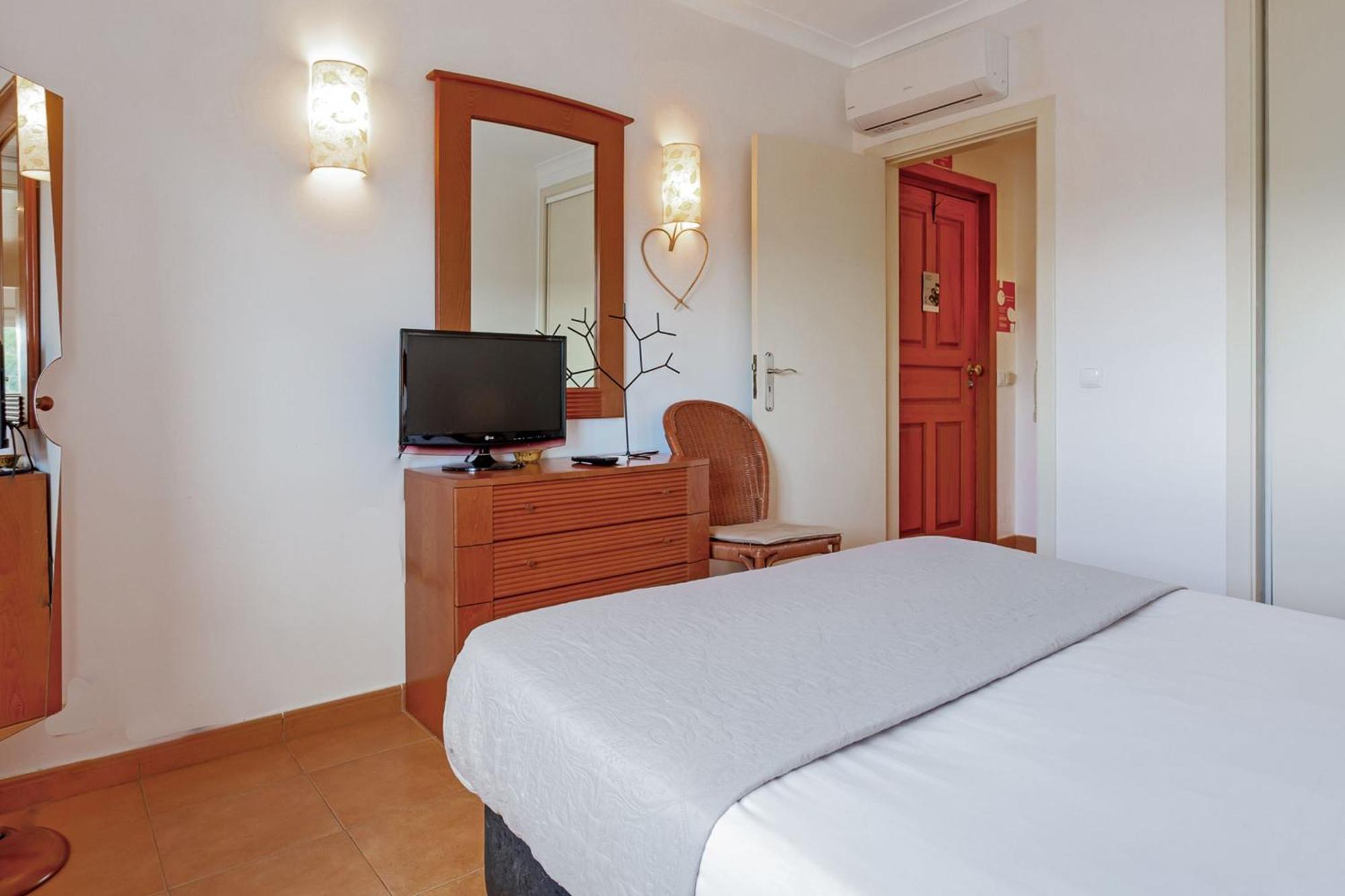 Golden 1 Bdr Flat W/ Balcony & Pool By Lovelystay Cabanas De Tavira Buitenkant foto