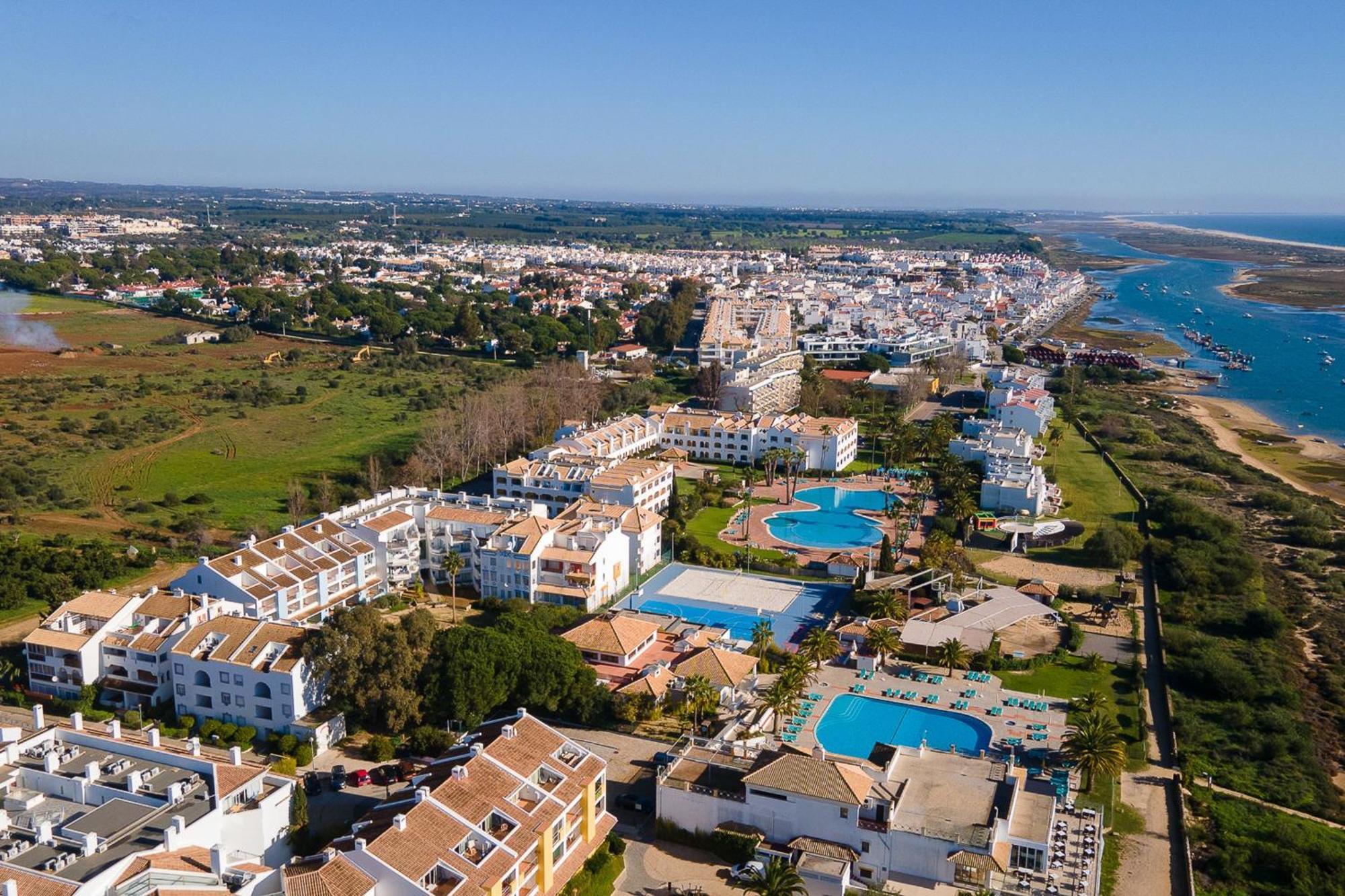 Golden 1 Bdr Flat W/ Balcony & Pool By Lovelystay Cabanas De Tavira Buitenkant foto