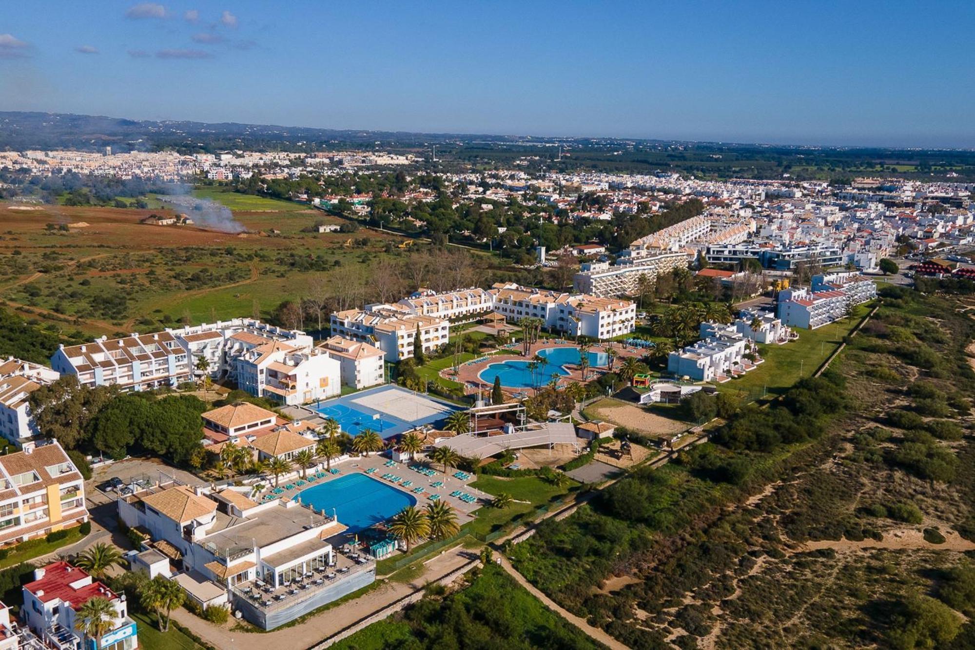 Golden 1 Bdr Flat W/ Balcony & Pool By Lovelystay Cabanas De Tavira Buitenkant foto